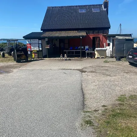 Nyhus, Dragsmur, Mols Knebel